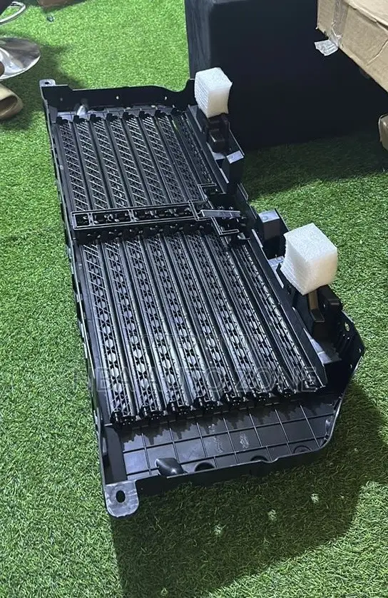 Ford -F150 2022-25 Shutter Grille Complete With Motor