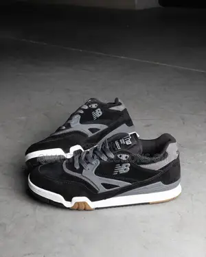 New Balance Black 770