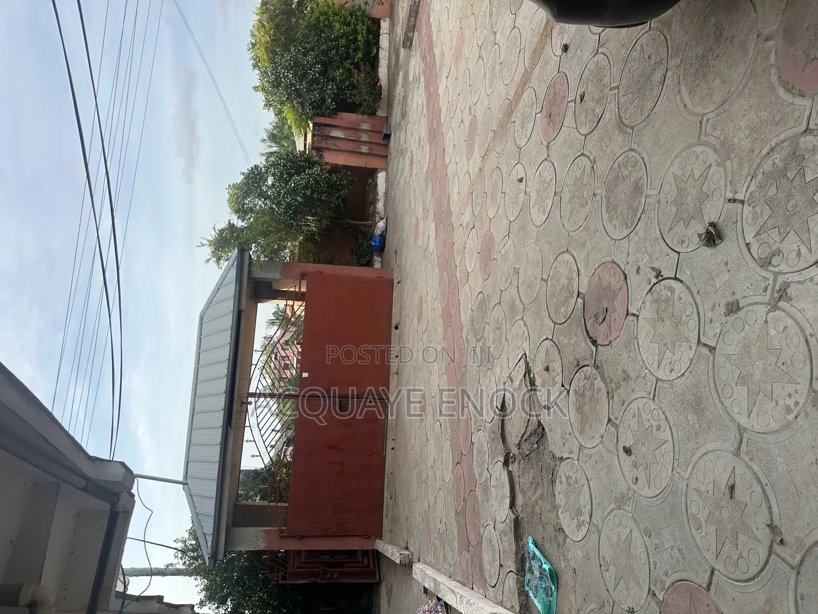Furnished 4bdrm Apartment in Ablekuma for sale