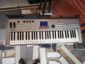 Yamaha Mm6 Music Synthesizer Keyboard