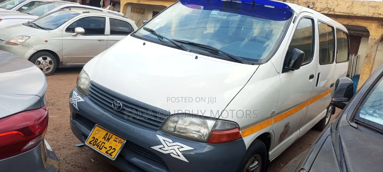 Toyota HiAce 2012 White