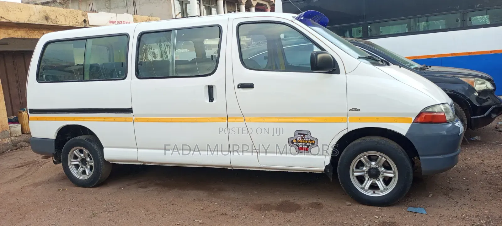 Toyota HiAce 2012 White