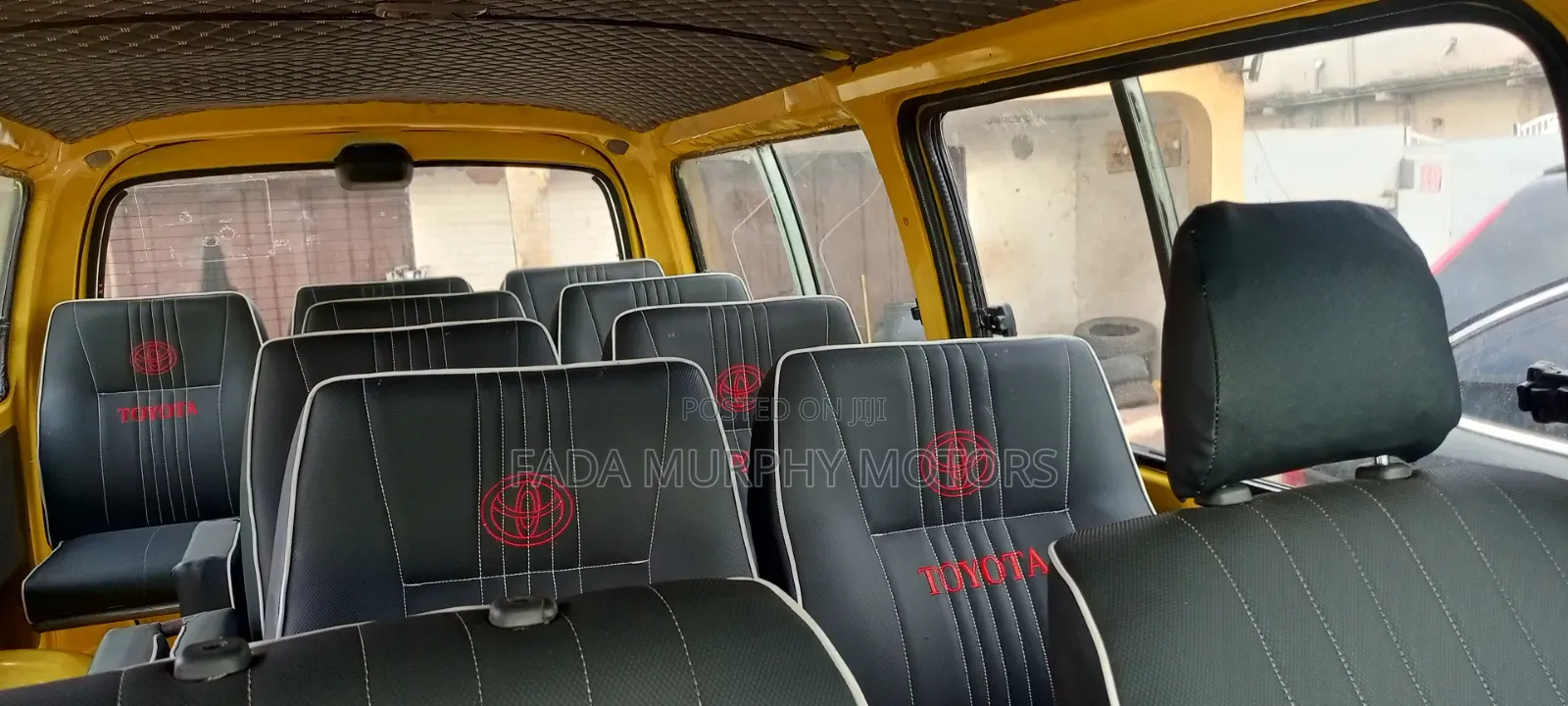 Toyota HiAce 2012 White