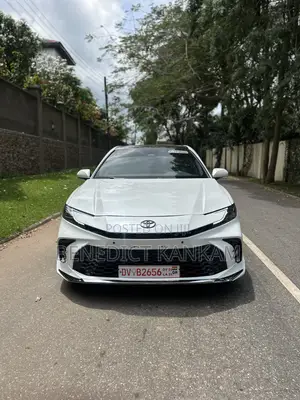 Toyota Camry XSE 2025 White