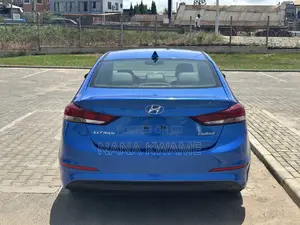 Hyundai Elantra Limited 2018 Blue