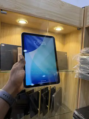 New Apple iPad (2022) 256 GB Blue