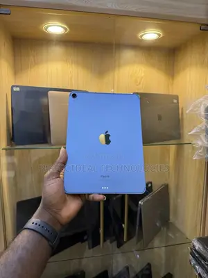 New Apple iPad Air (2022) 256 GB Blue