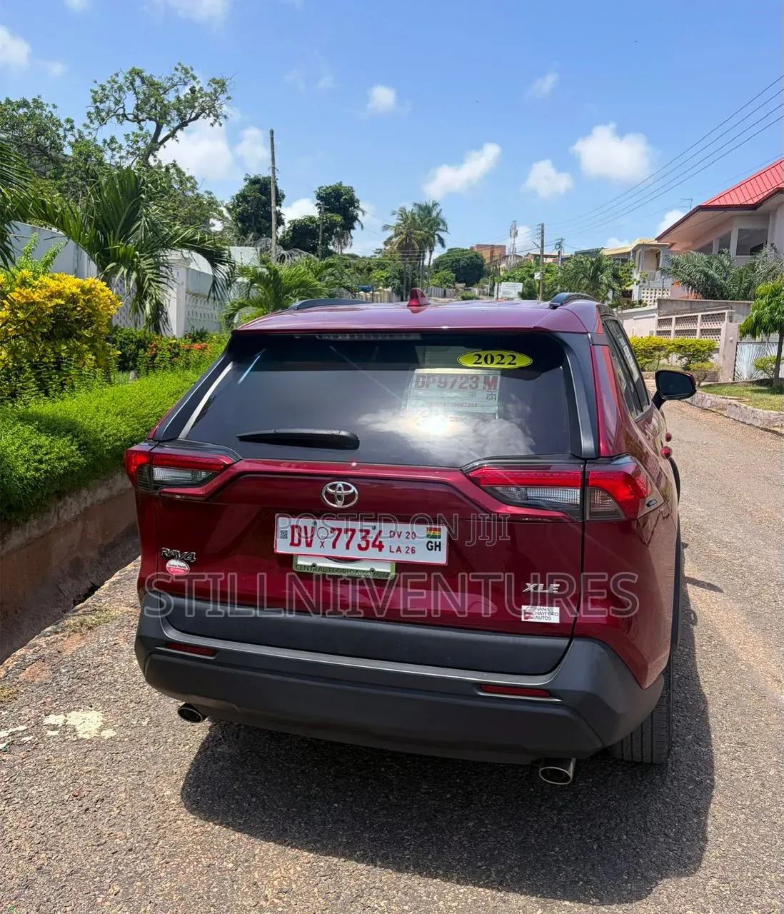 Toyota RAV4 XLE 2022 Red