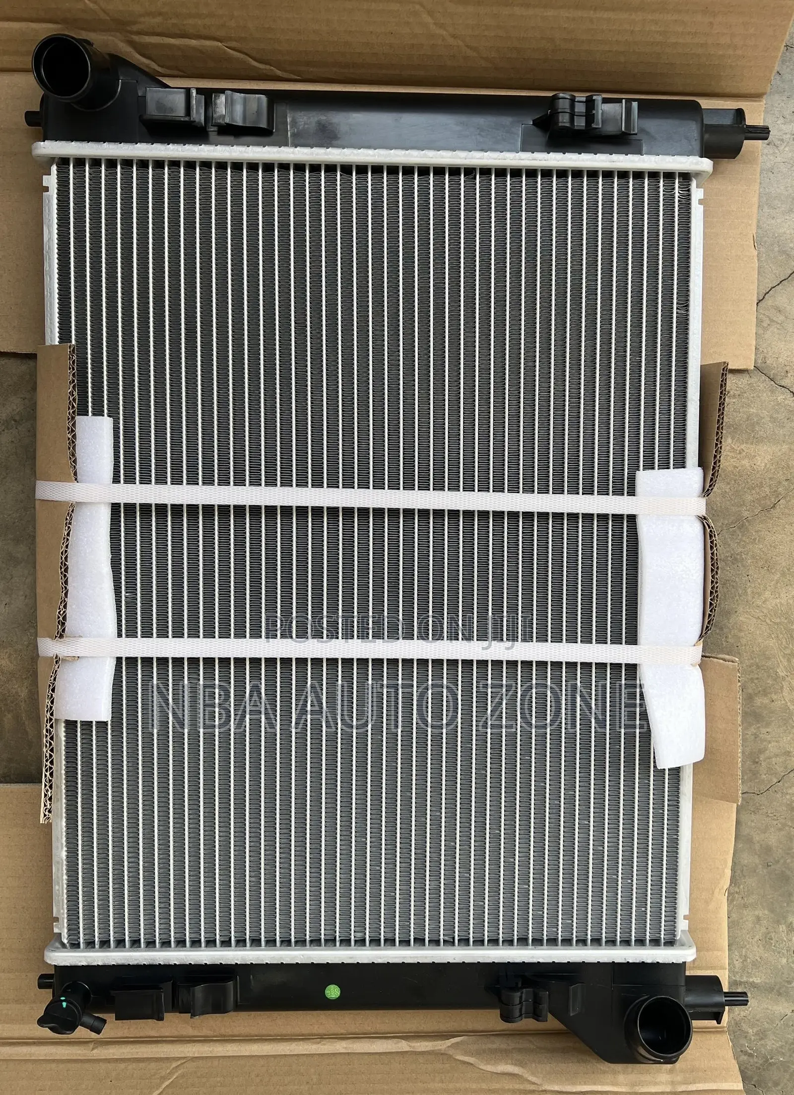 Nissan Sentra 2011-9 Radiator / Water Tank