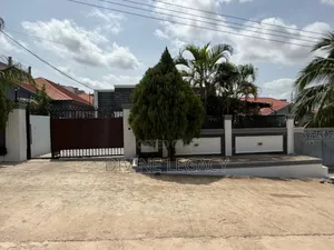3bdrm House in Kwabenya for sale