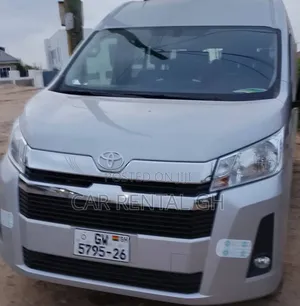 15-Seater Bus for Rent – Spacious Comfortable