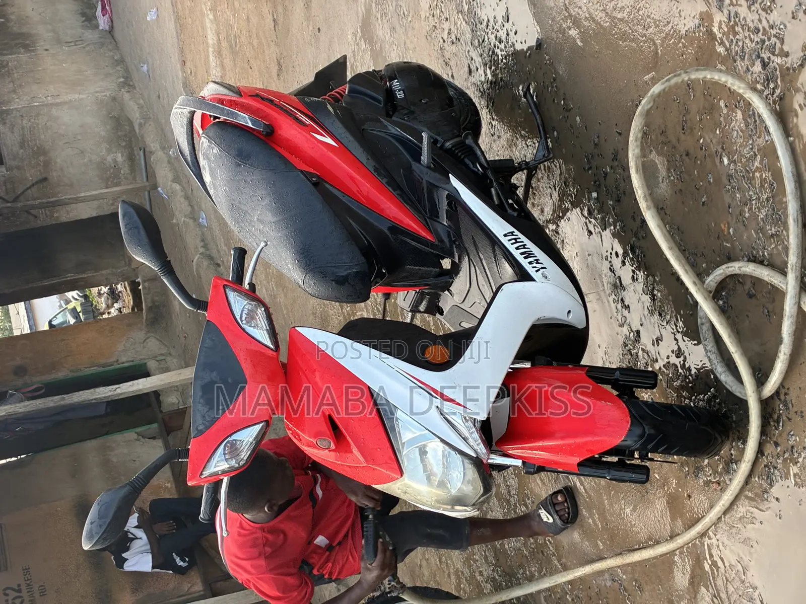 Yamaha 2015 Red