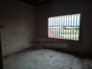 8bdrm House in Sokoban Asaago, Kumasi Metropolitan for sale