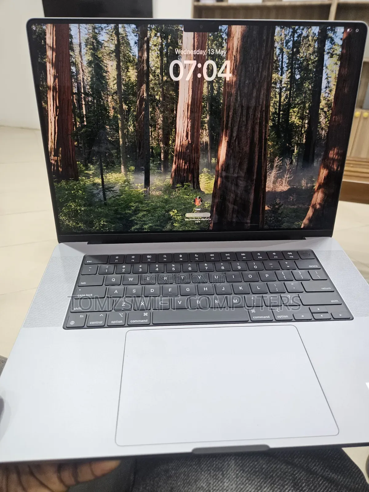 Laptop Apple MacBook Pro 16GB Apple M1 Pro SSD 1T