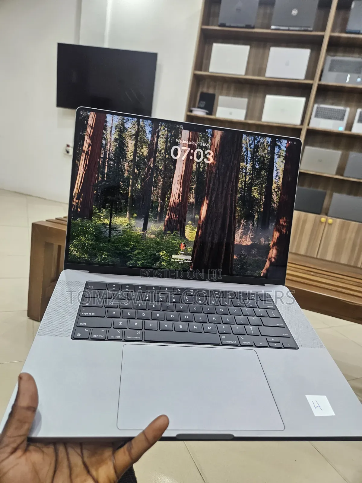 Laptop Apple MacBook Pro 16GB Apple M1 Pro SSD 1T