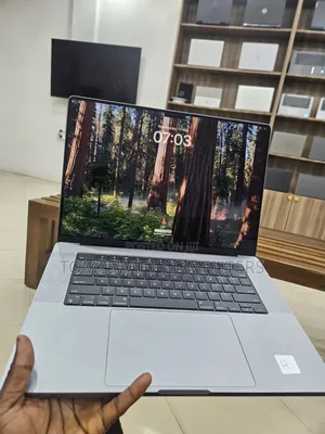 Laptop Apple MacBook Pro 16GB Apple M1 Pro SSD 1T