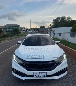 Luxurious Honda Civic for Rent