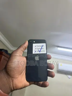 Apple iPhone SE (2020) 64 GB Black
