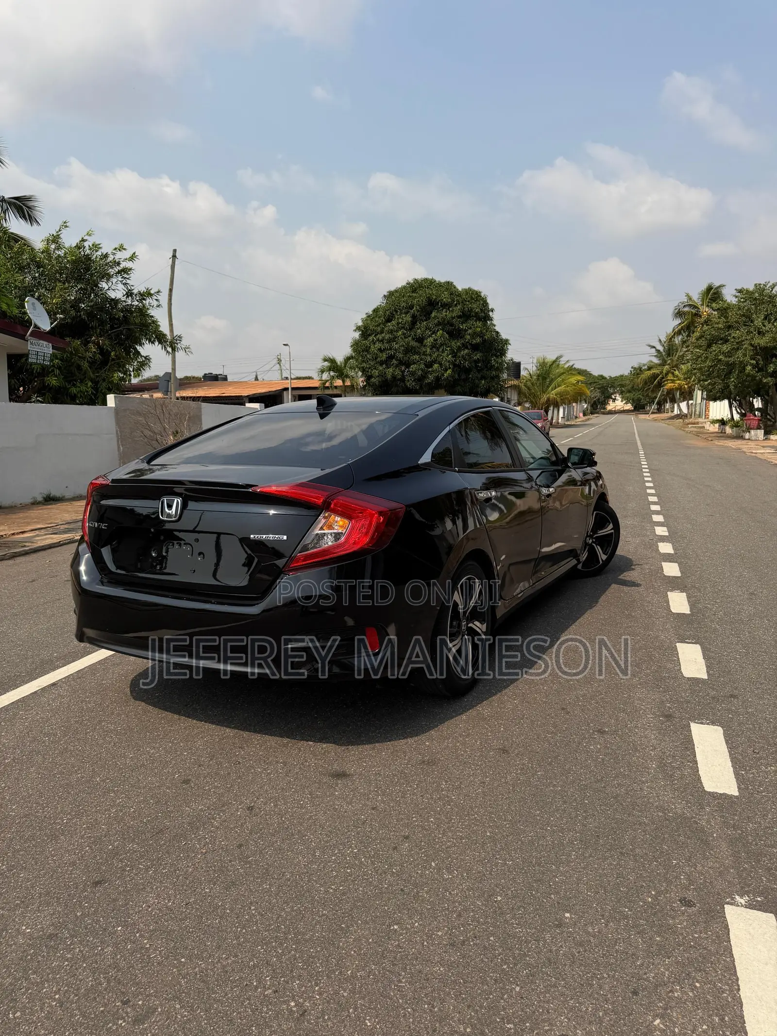 Honda Civic Touring 4dr Sedan (1.5L 4cyl) 2017 Black