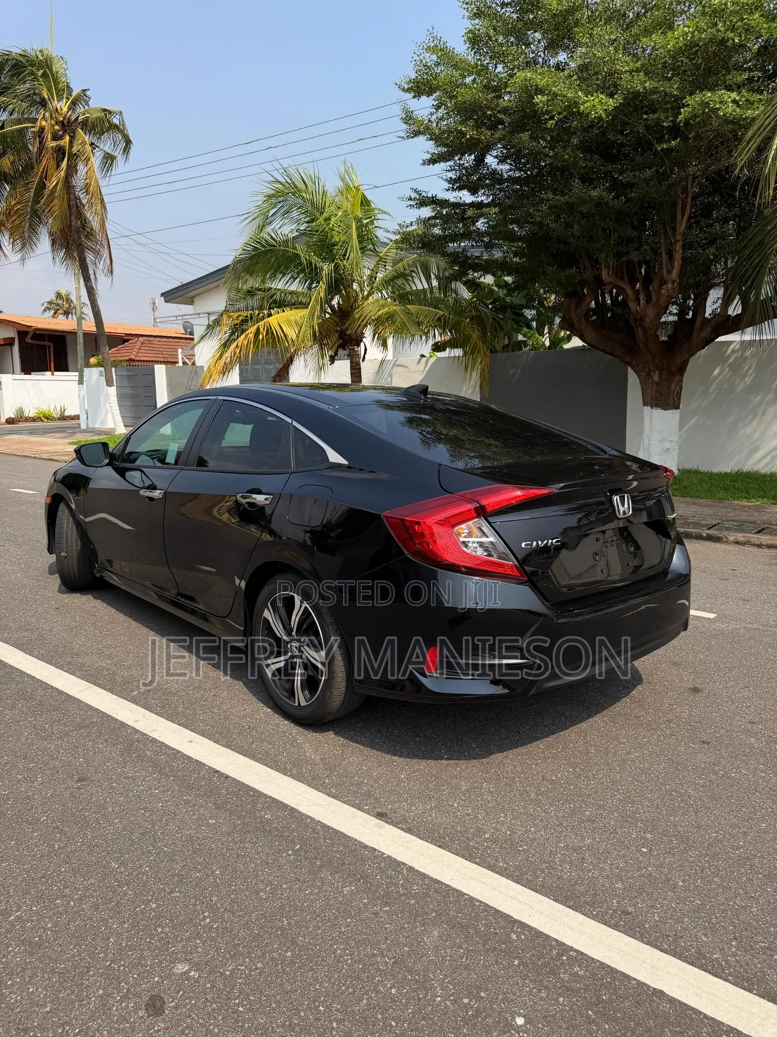 Honda Civic Touring 4dr Sedan (1.5L 4cyl) 2017 Black