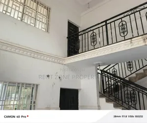 6bdrm Duplex in Amasaman for sale