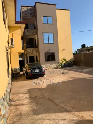 1bdrm Apartment in Estate Agency, Baatsona Total for rent