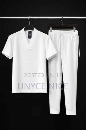 Men’S Classic Two-Piece Casual Set Timeless and Comfortable