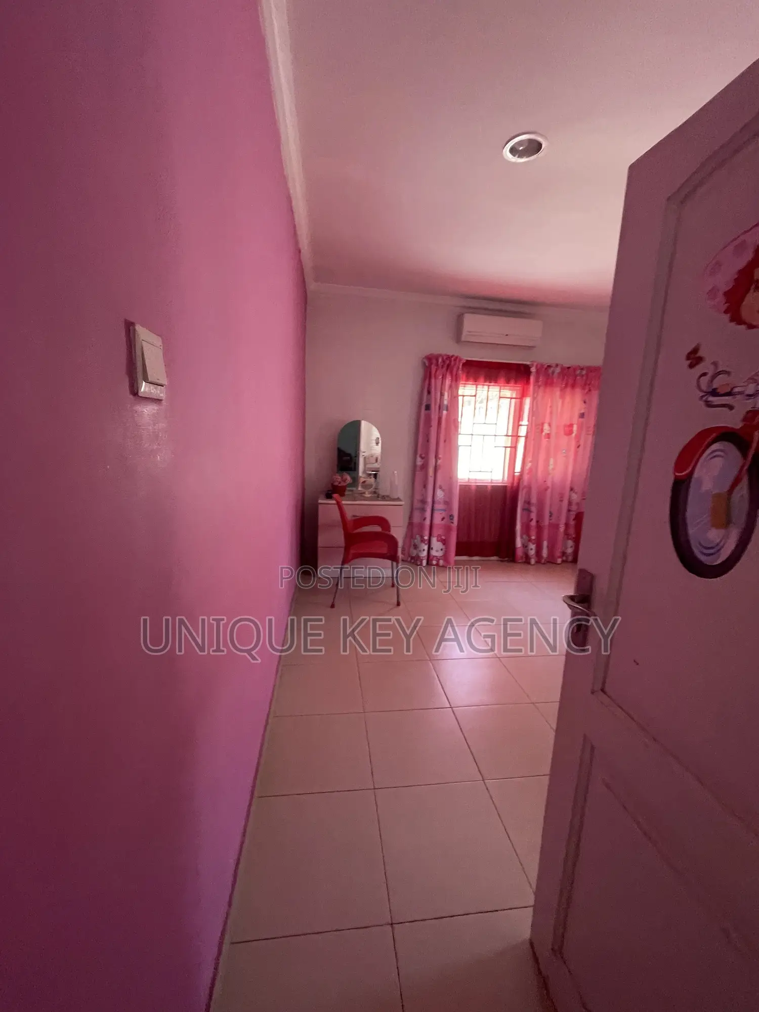 Furnished 3bdrm House in Unique Key Agency, Manet Court for sale