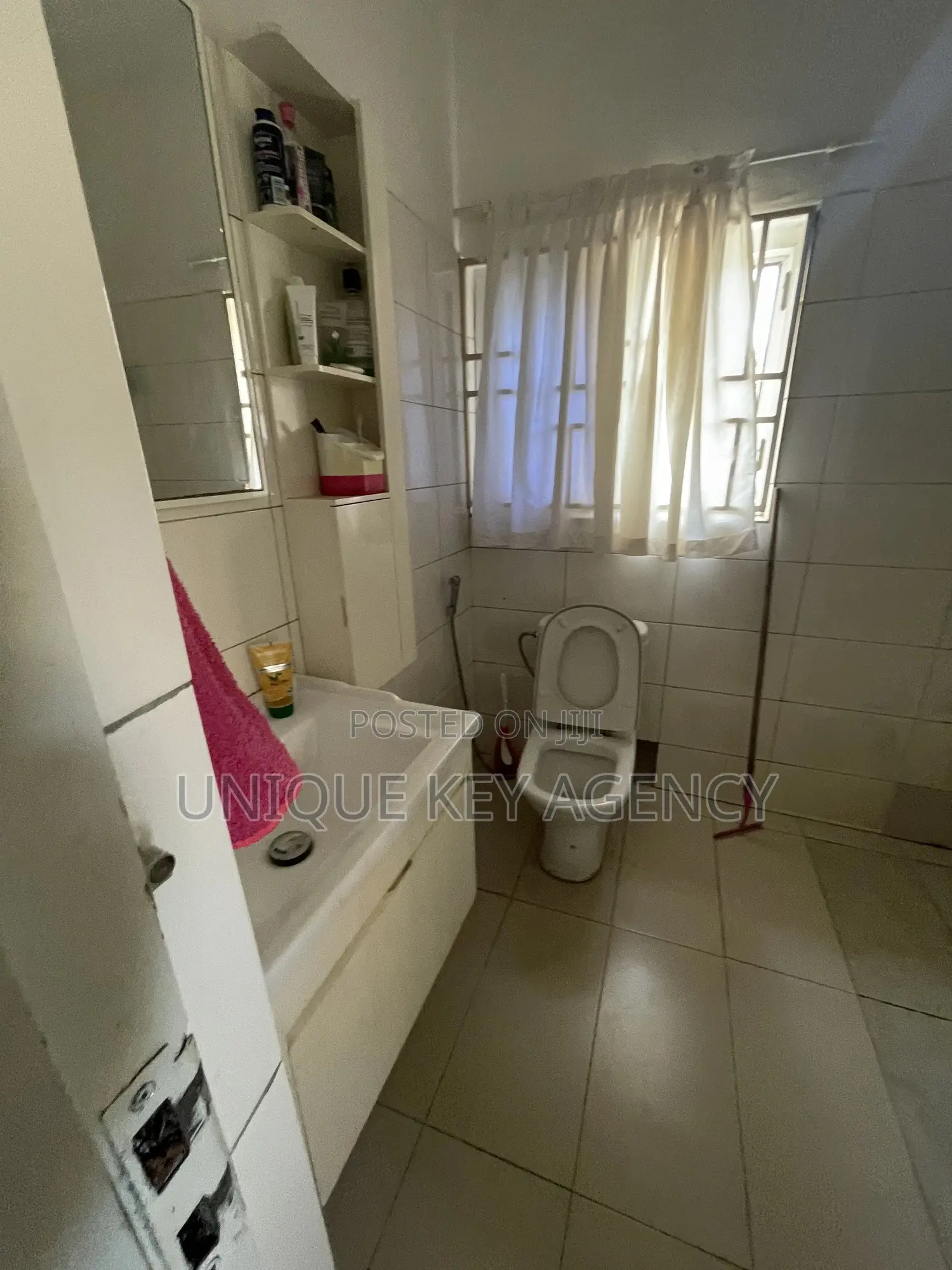 Furnished 3bdrm House in Unique Key Agency, Manet Court for sale
