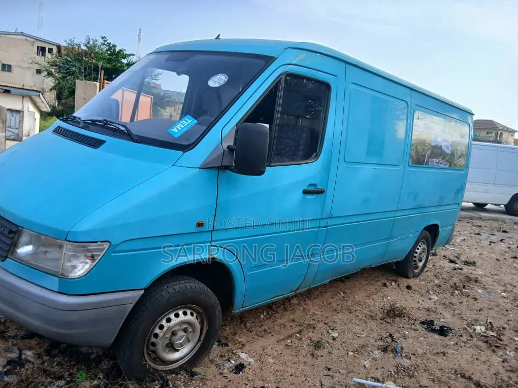 Mercedes-Benz Sprinter 2005 White