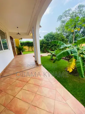 4bdrm House in Laryea Homes, Police Station for rent