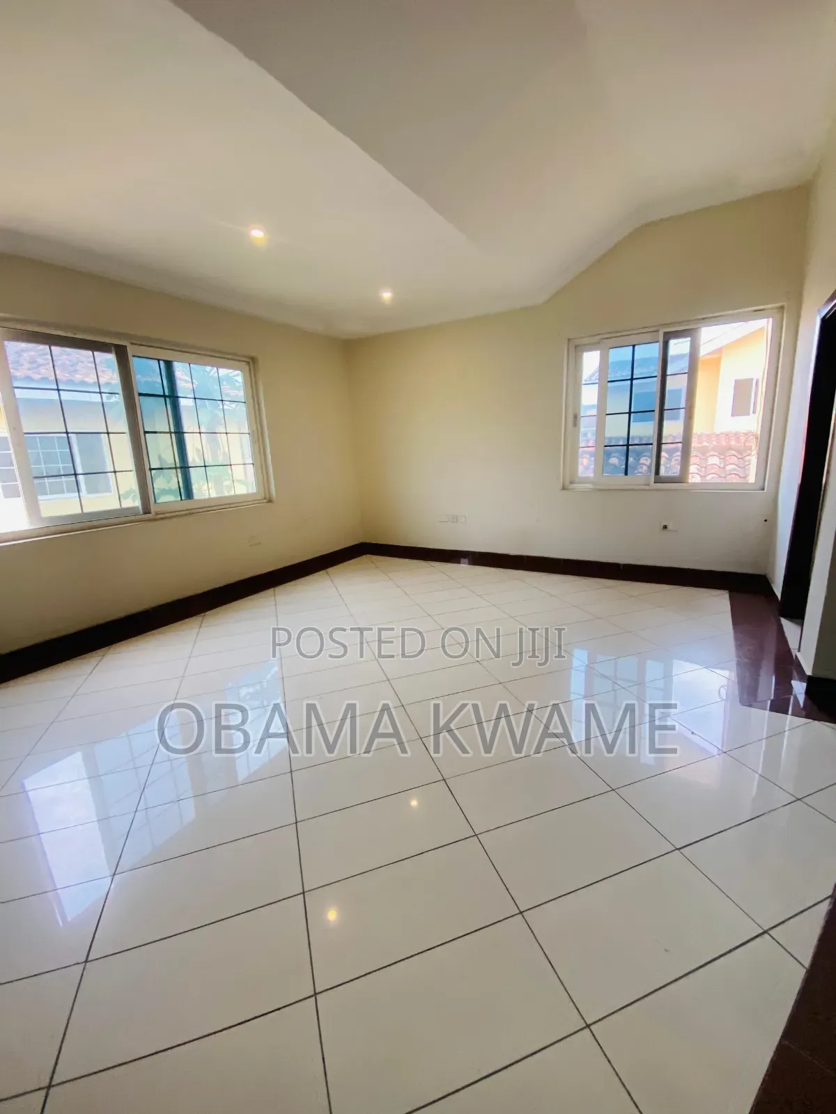 4bdrm House in Laryea Homes, Police Station for rent