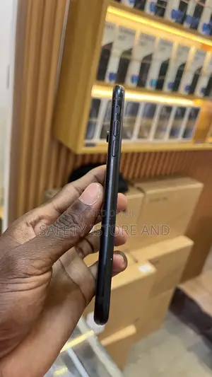 Apple iPhone XR 64 GB Black