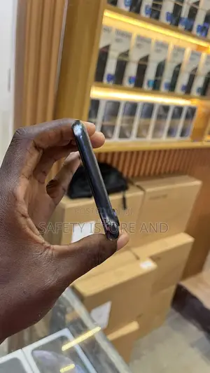Apple iPhone XR 64 GB Black