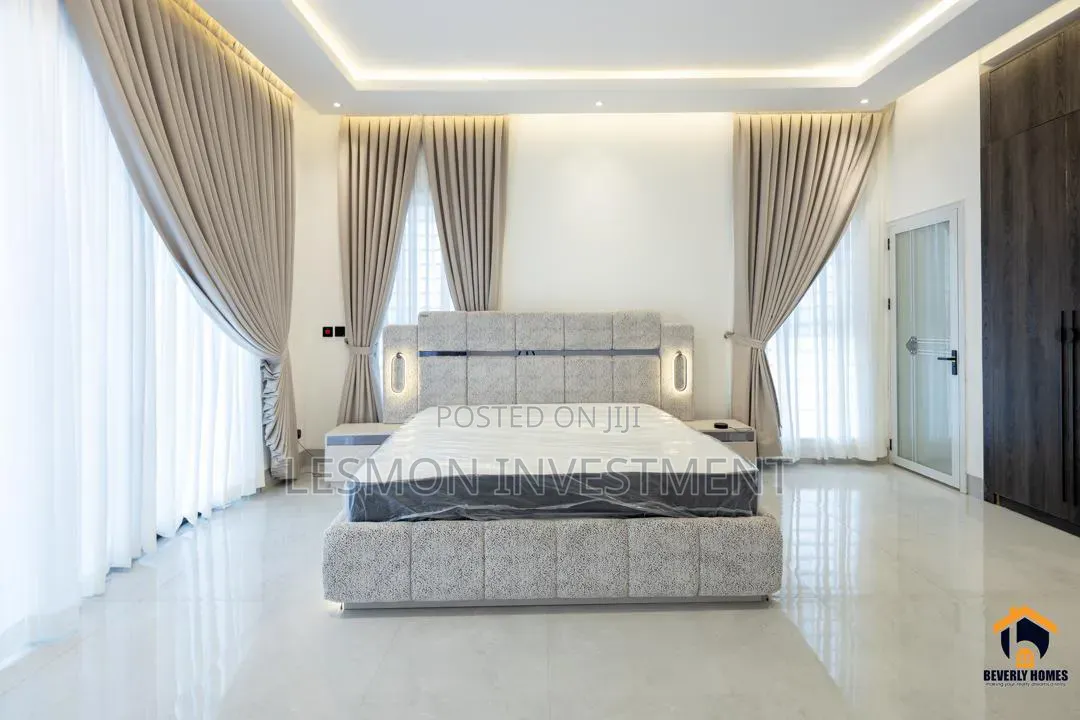 4bdrm Mansion in Lesmon Investment, Coca Cola for sale