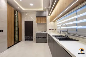 4bdrm Mansion in Lesmon Investment, Coca Cola for sale