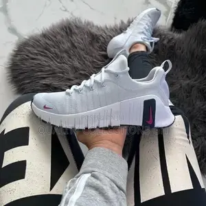 White Nike Free Metcon