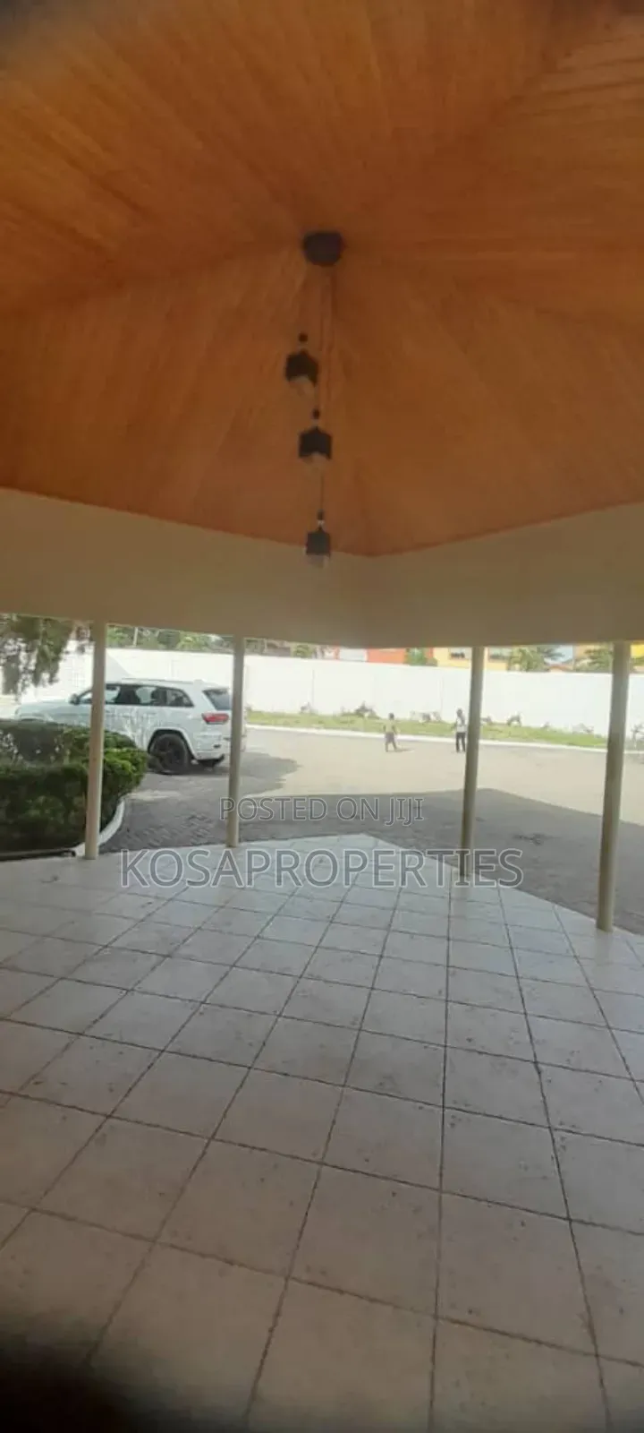 8bdrm House in East Legon for rent