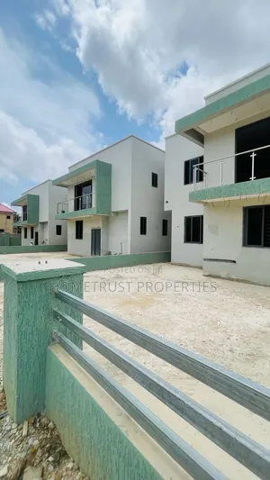 4bdrm Duplex in Achimota Kingsby, Mile 7 for sale