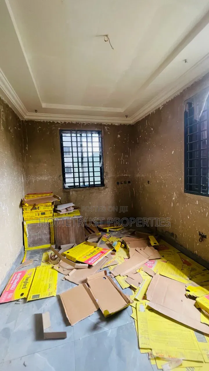 4bdrm Duplex in Achimota Kingsby, Mile 7 for sale