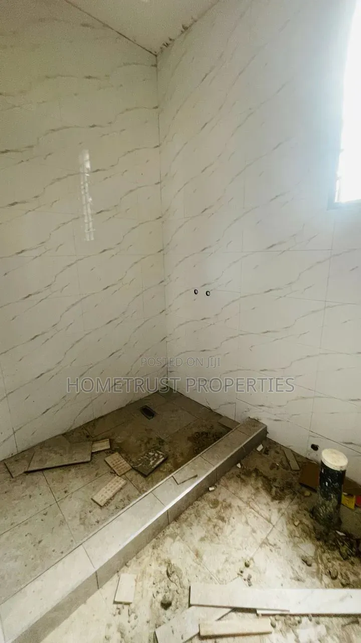 4bdrm Duplex in Achimota Kingsby, Mile 7 for sale