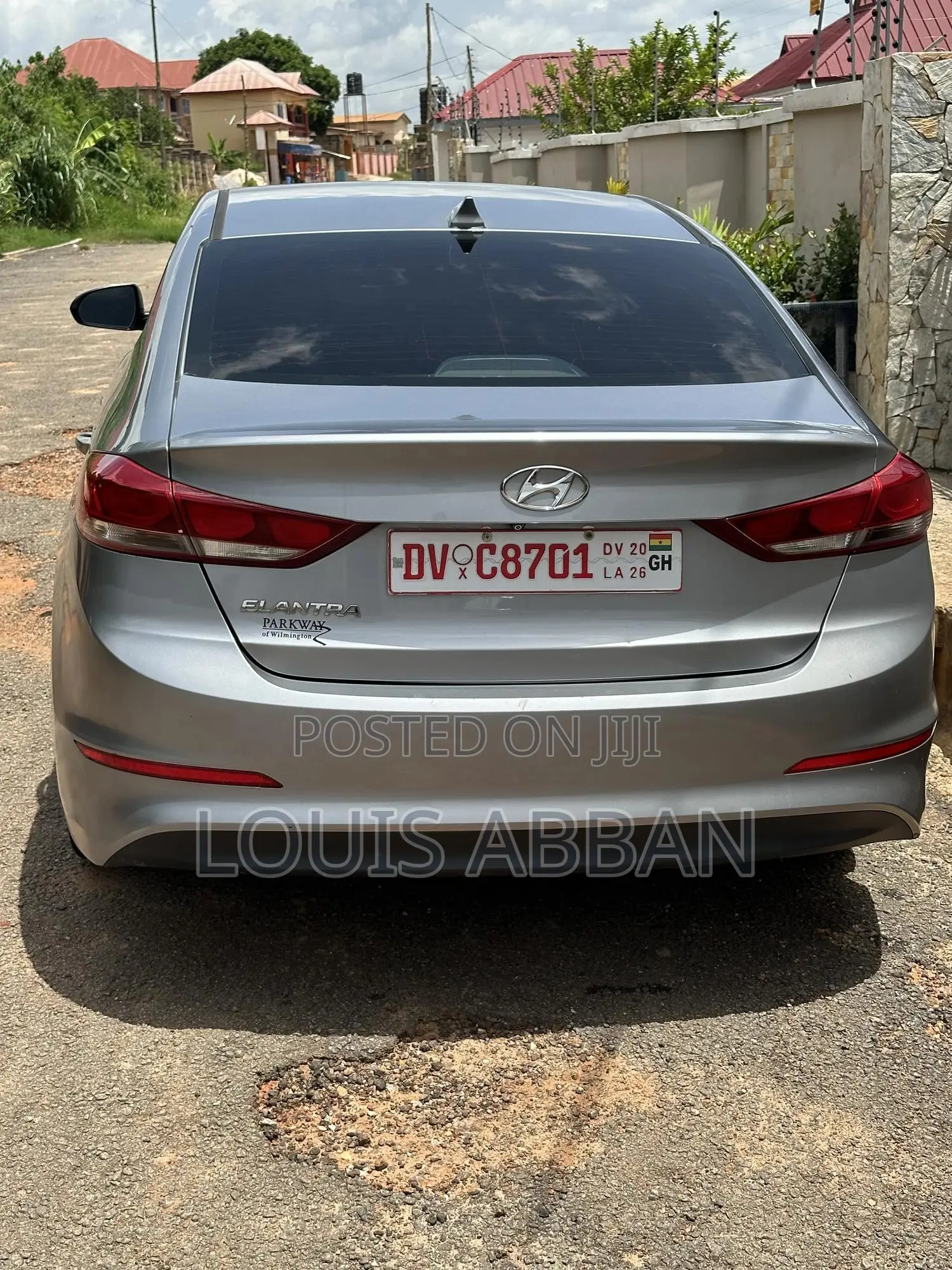 Hyundai Elantra SE Sedan FWD (2.0L 4cyl 6M) 2017 Silver