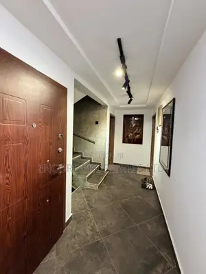 3bdrm House in East Legon for sale