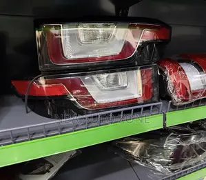 Land Rover Range Rover Evoque 2016-19 Rear Tail Light Pair