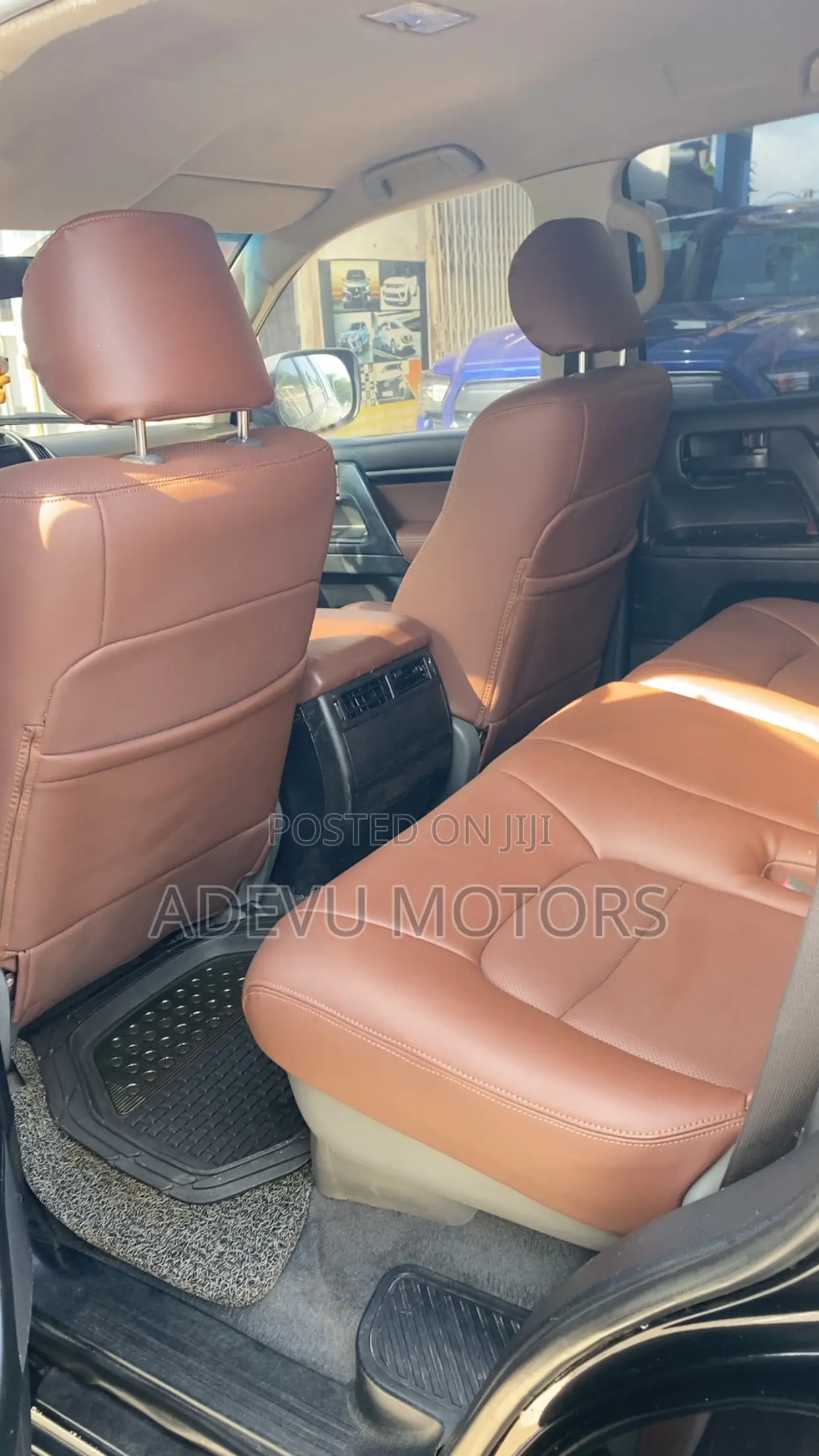 Toyota Land Cruiser 4.6 V8 GX-R 2012 Black