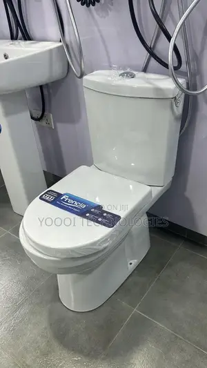 Closed Coupled Wc