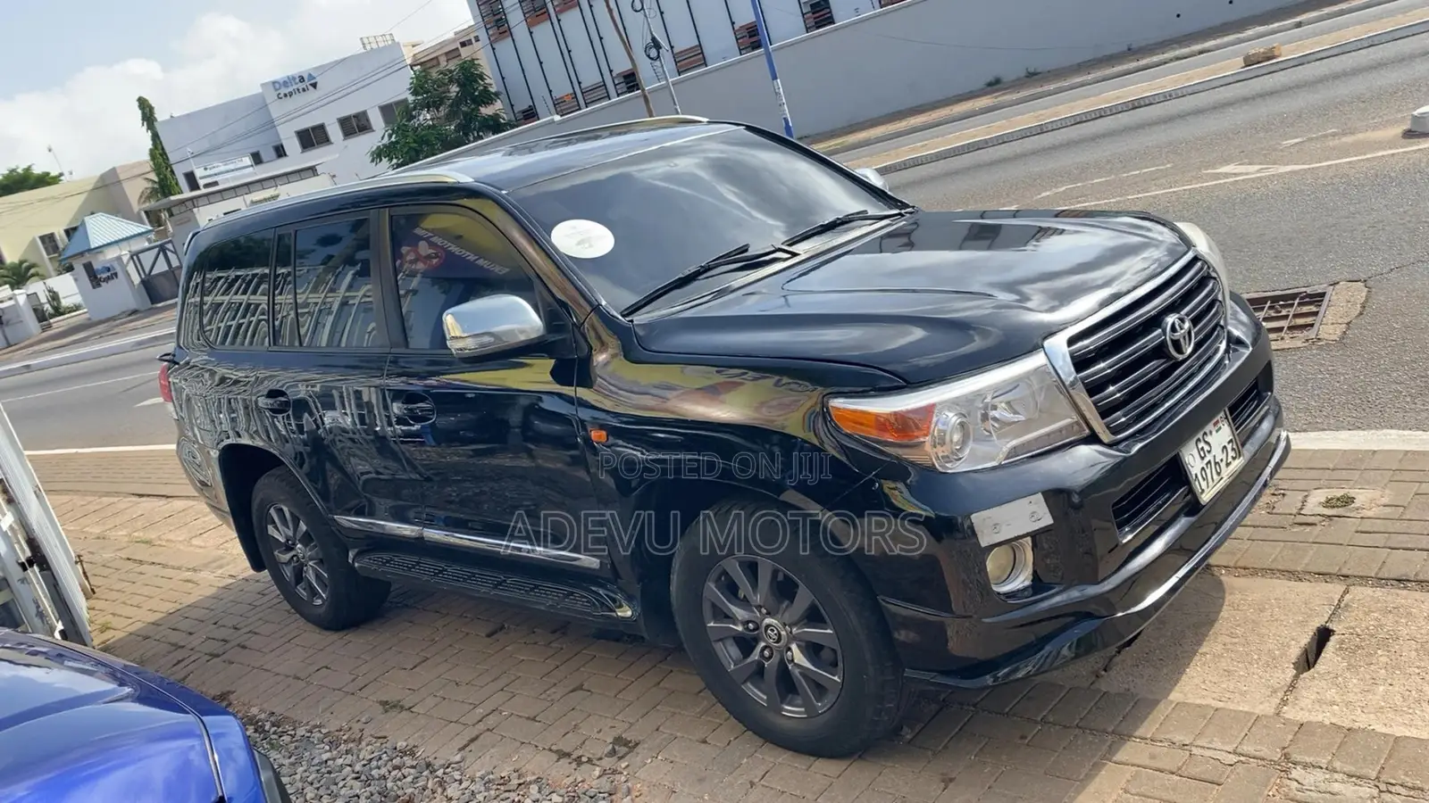 Toyota Land Cruiser 4.6 V8 GX-R 2012 Black