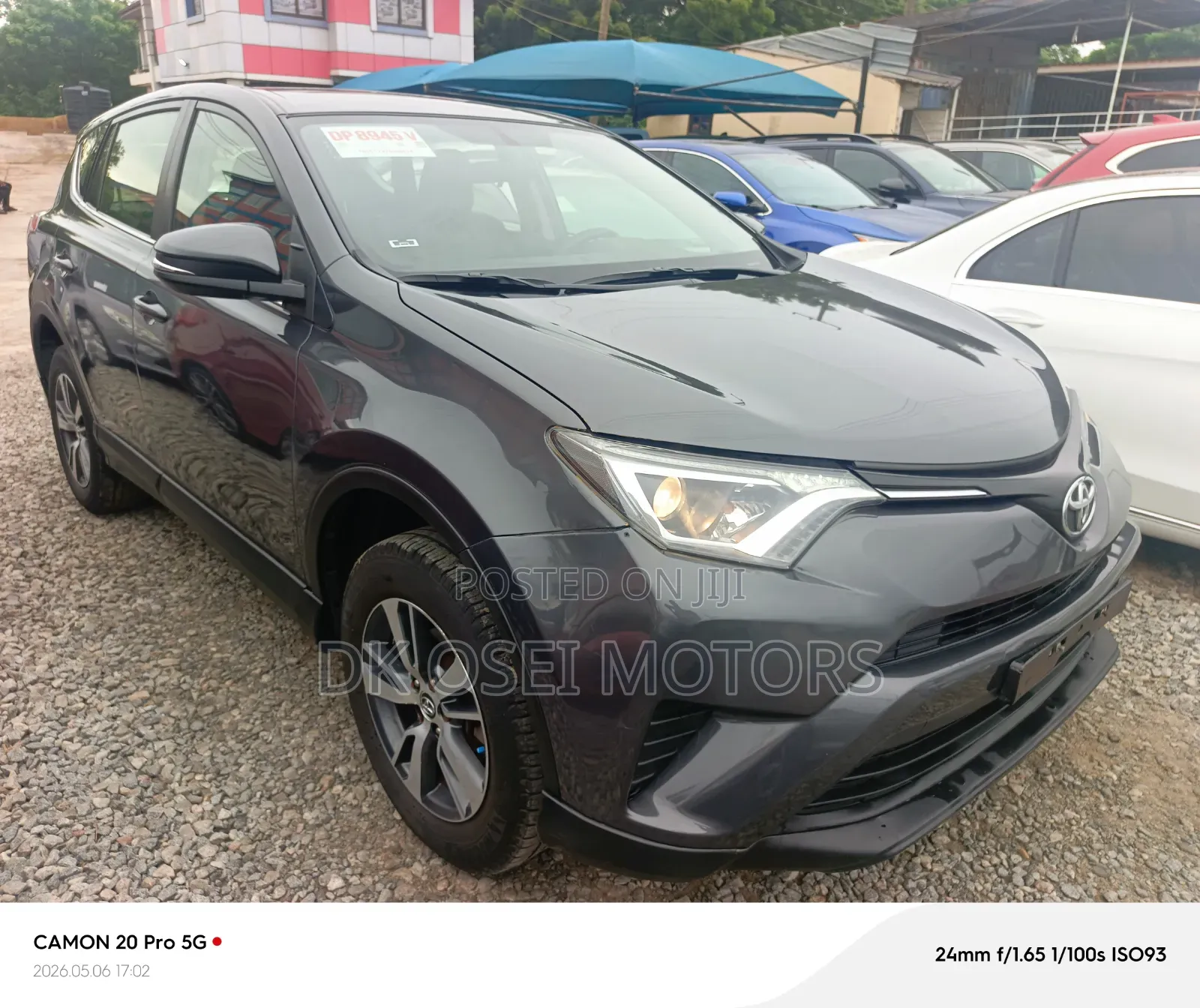 Toyota RAV4 XLE 4dr SUV (2.5L 4cyl 6A) 2018 Gray