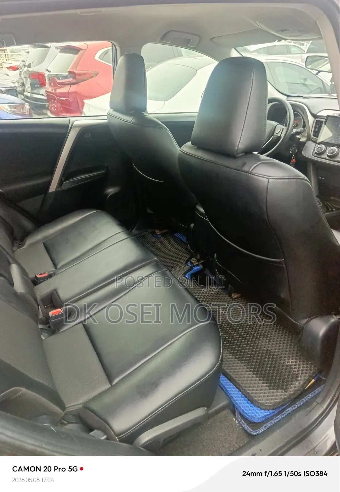 Toyota RAV4 XLE 4dr SUV (2.5L 4cyl 6A) 2018 Gray