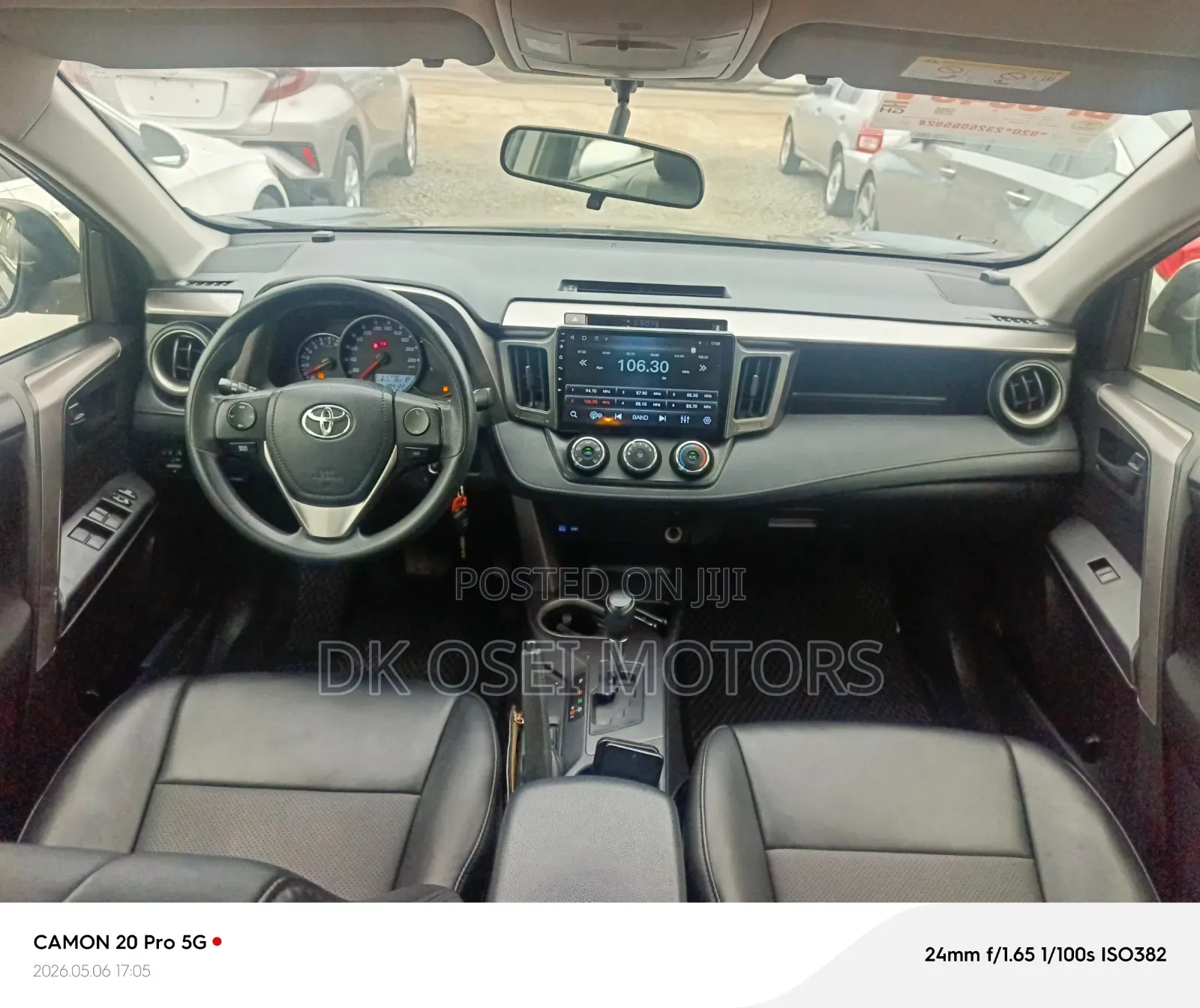 Toyota RAV4 XLE 4dr SUV (2.5L 4cyl 6A) 2018 Gray